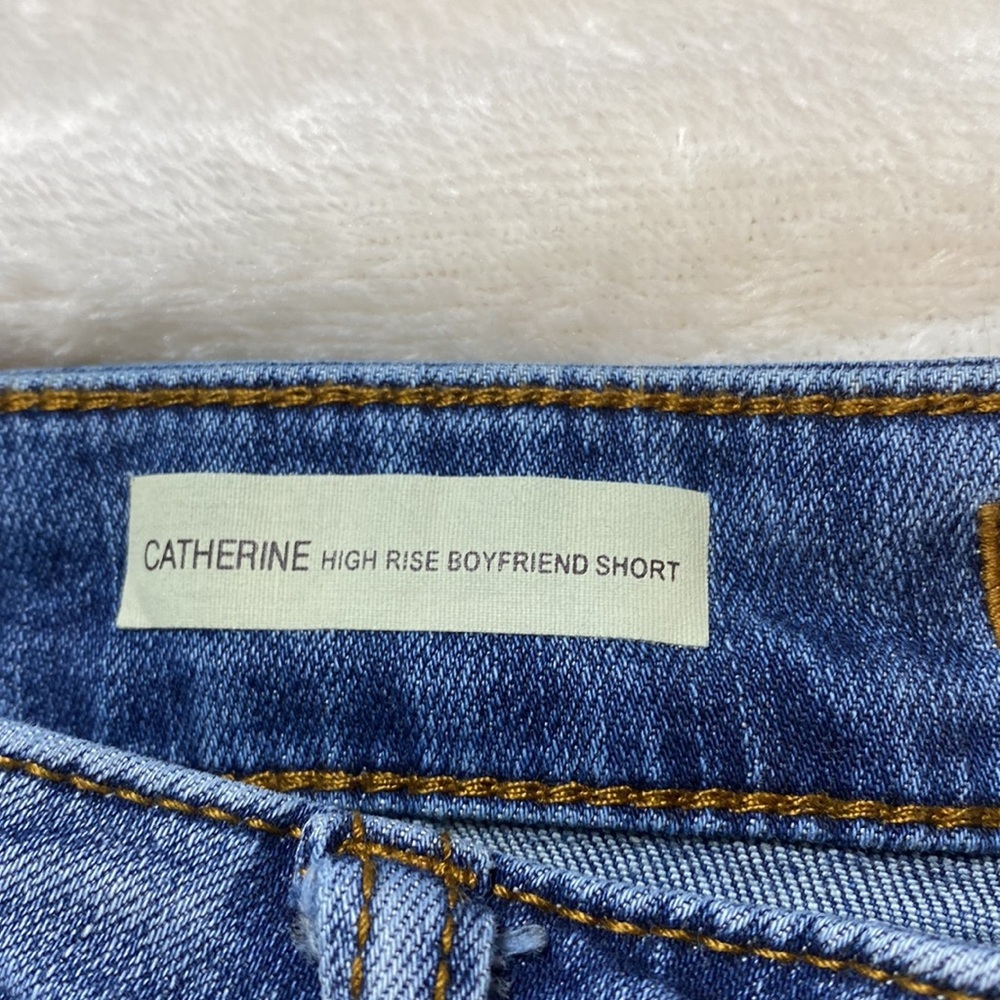 Kut From The Cloth Button Fly Catherine High Rise Boyfriend Short - Picture 9 of 14